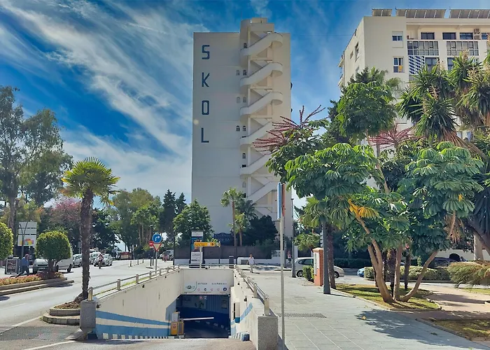 Skol 420c Fantastico 1 Primera Linea De Playa Marbella